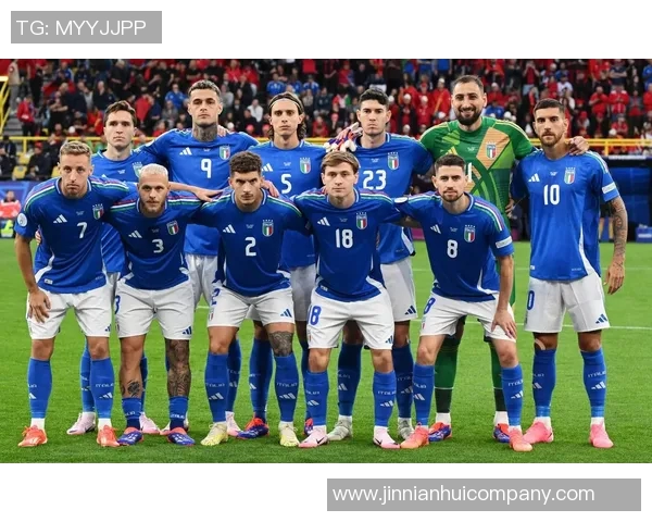 官方宣布格聚比于克执法意大利世预赛保持不败纪录引发关注 官方宣布格聚比于克执法意大利世预赛保持不败纪录引发关注