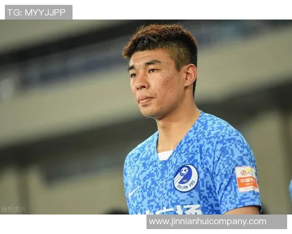 李帅致敬四星球迷：每一个冠军都是我们共同努力的结果